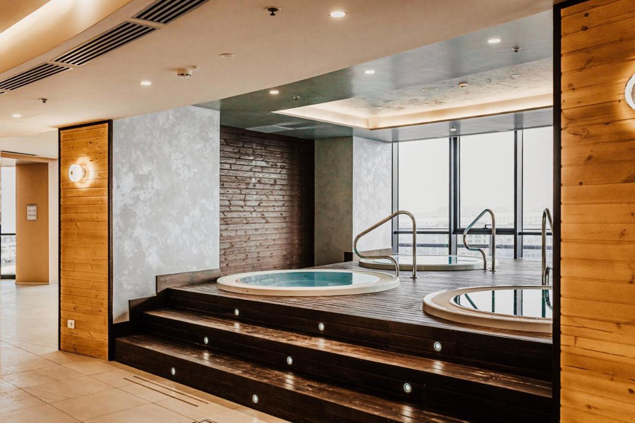 Mercure Almaty City Center Eksteriør billede
