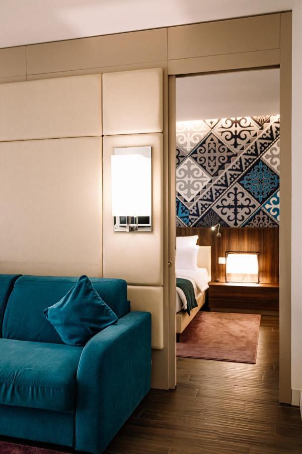 Mercure Almaty City Center Eksteriør billede